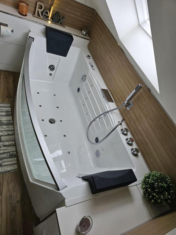 Tautraum Suite mit Whirlpool