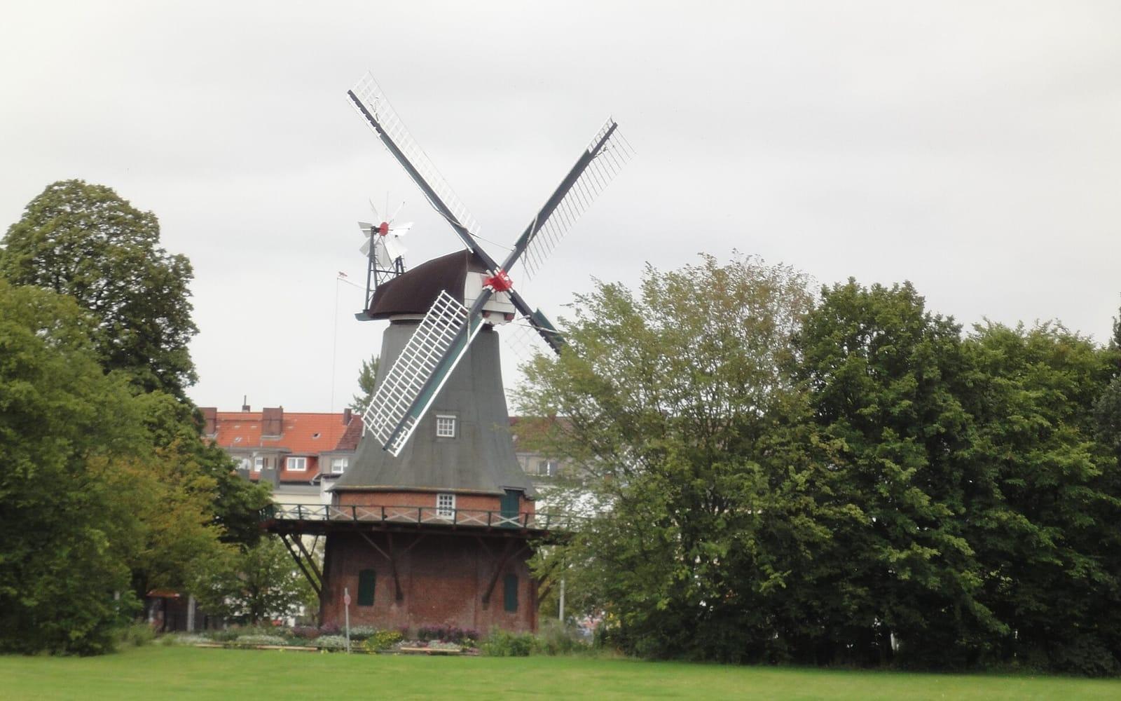 Die historische Kopperhörner Mühle in Wilhelmshaven